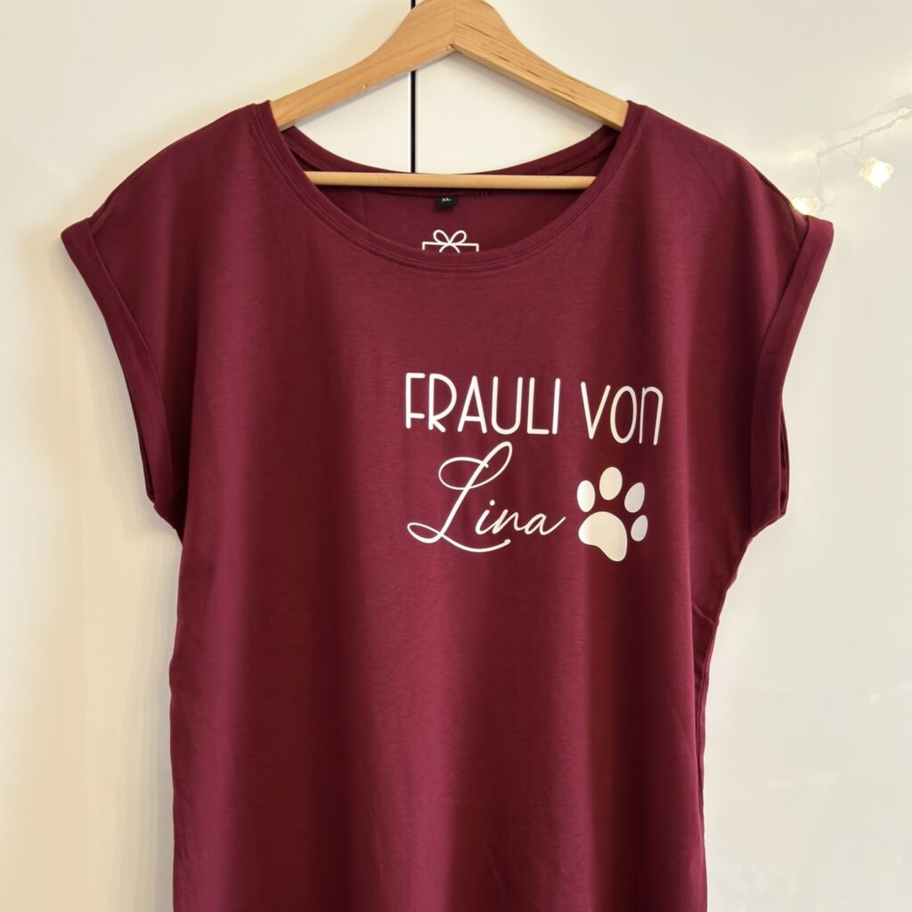 T-Shirt Frauli von Lina weinrot